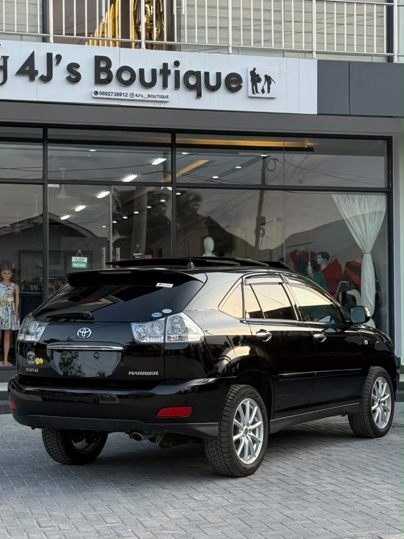 TOYOTA HARRIER 240 thumbnail 3